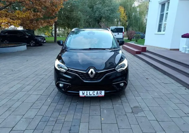 RENAULT Grand Scenic BLUE dCi 120 BLACK EDITION