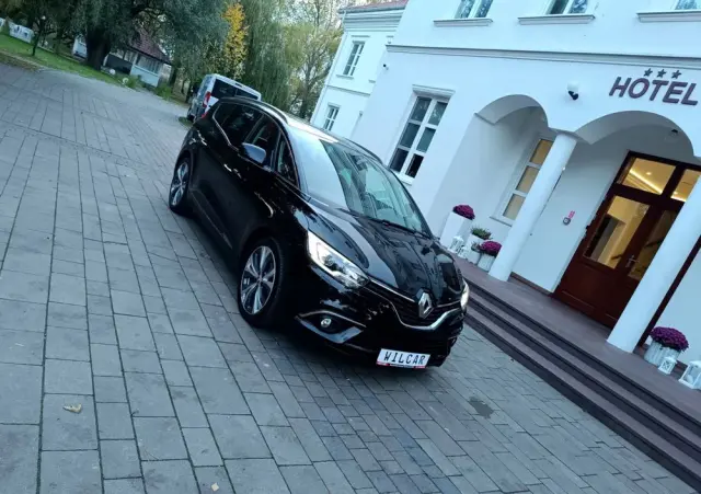 RENAULT Grand Scenic BLUE dCi 120 BLACK EDITION