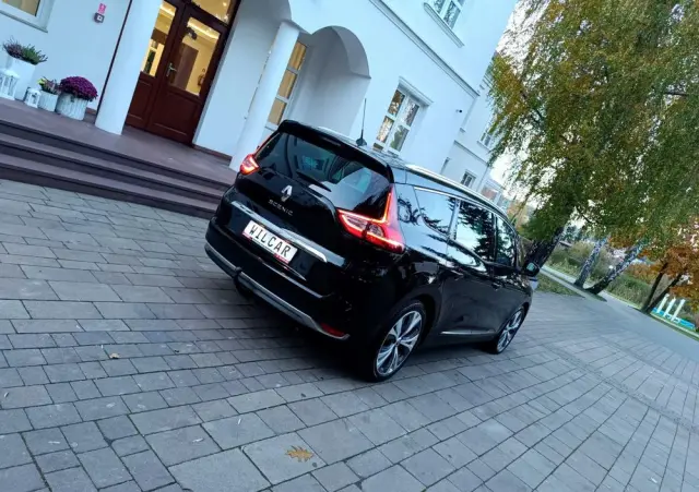 RENAULT Grand Scenic BLUE dCi 120 BLACK EDITION