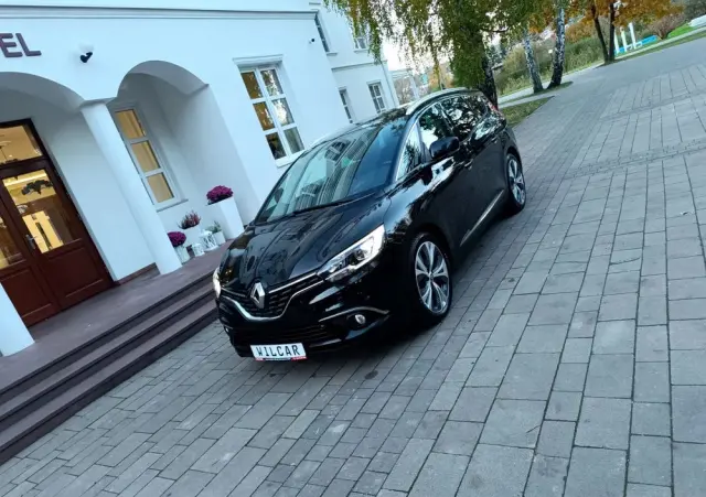 RENAULT Grand Scenic BLUE dCi 120 BLACK EDITION
