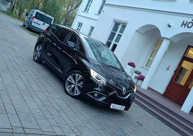 RENAULT Grand Scenic BLUE dCi 120 BLACK EDITION