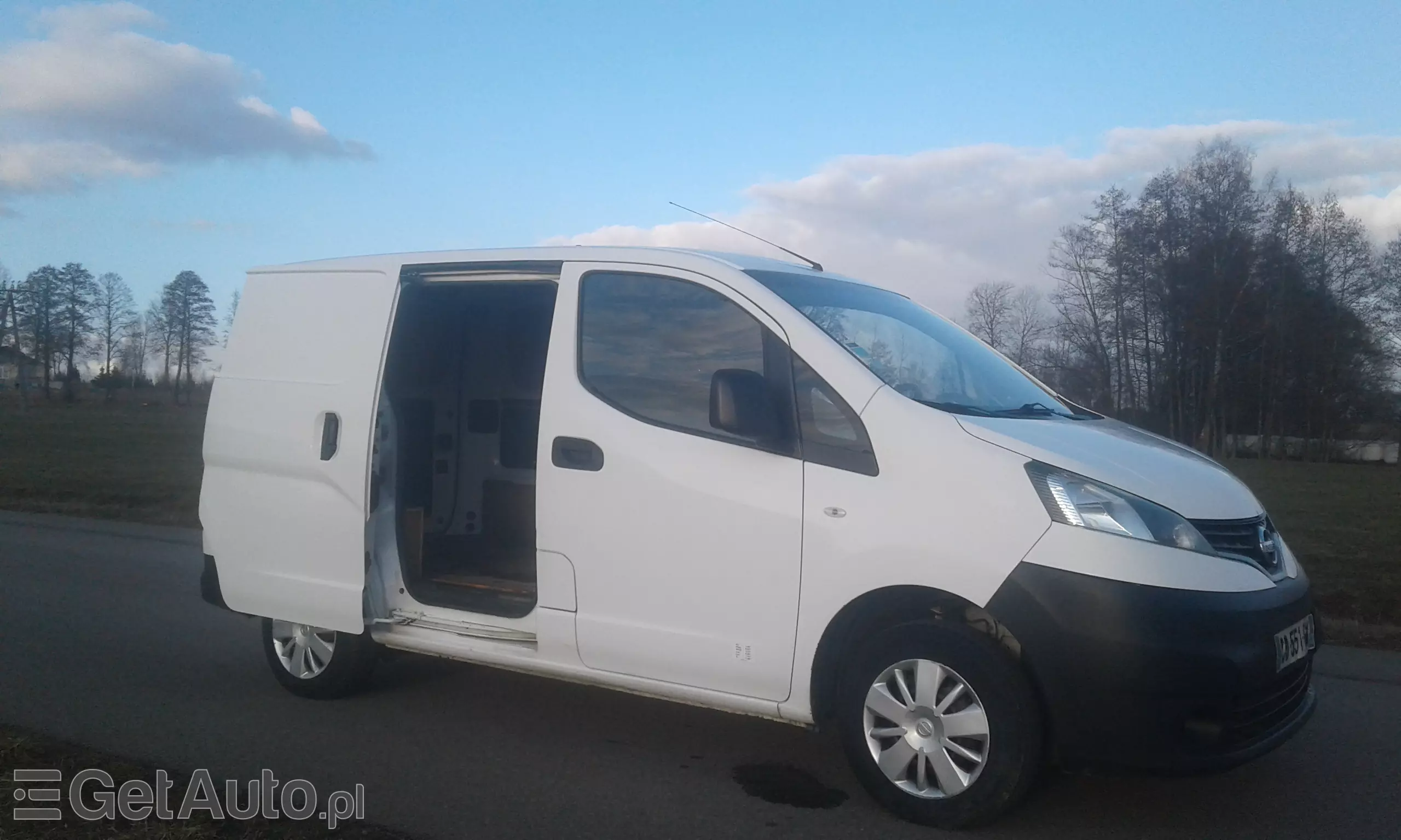 NISSAN NV200 