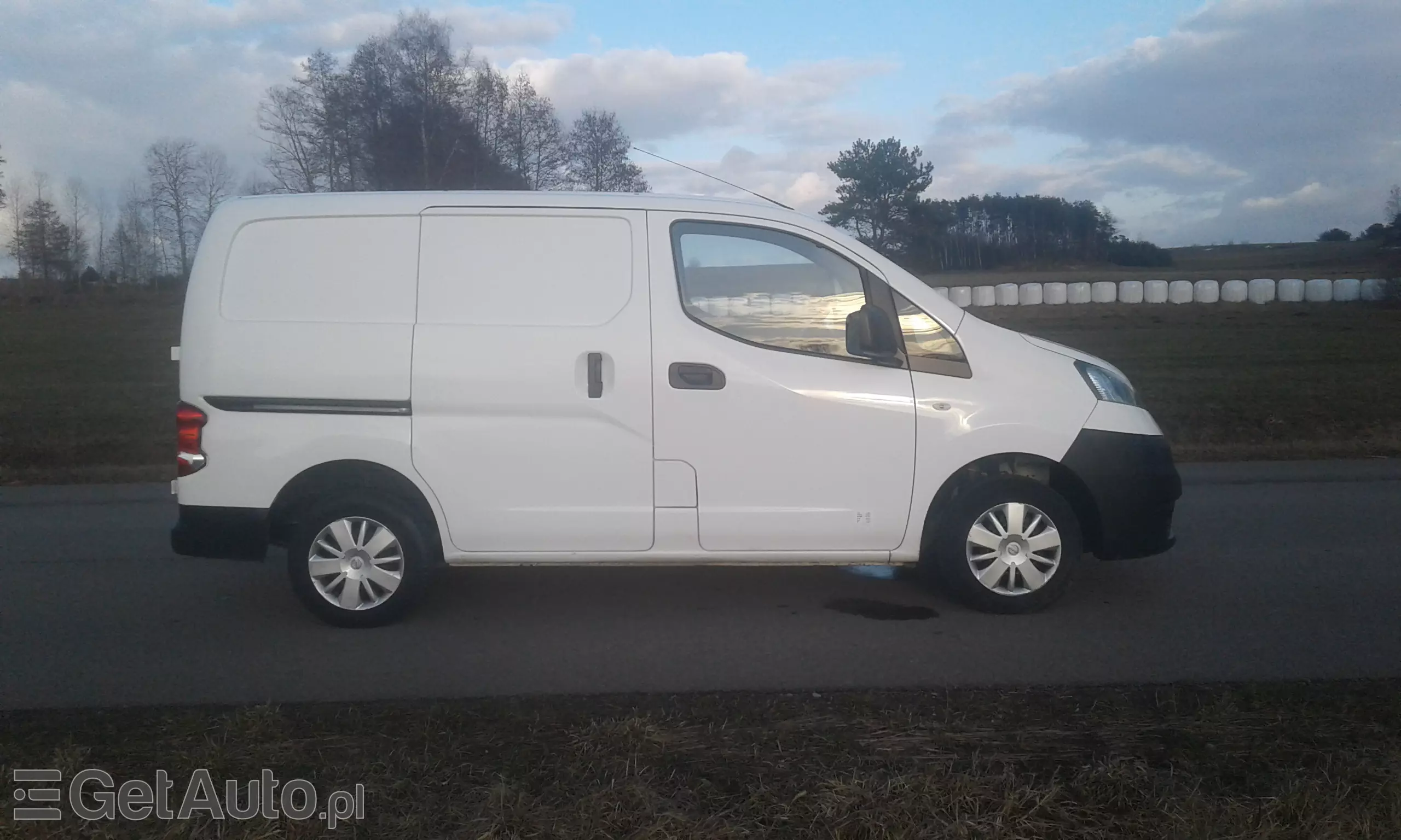 NISSAN NV200 