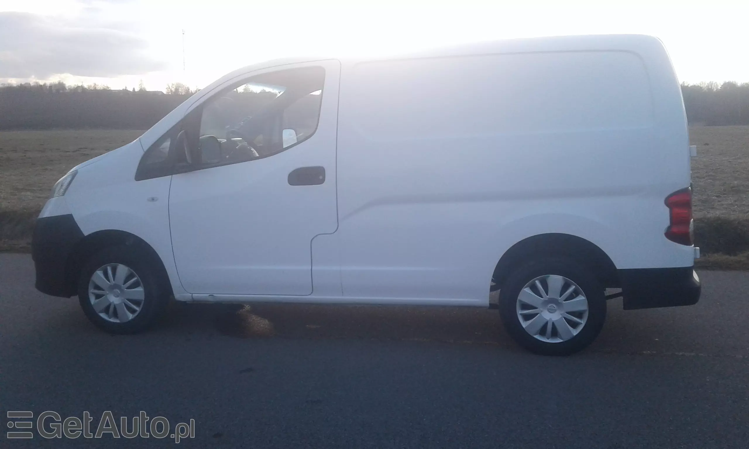 NISSAN NV200 