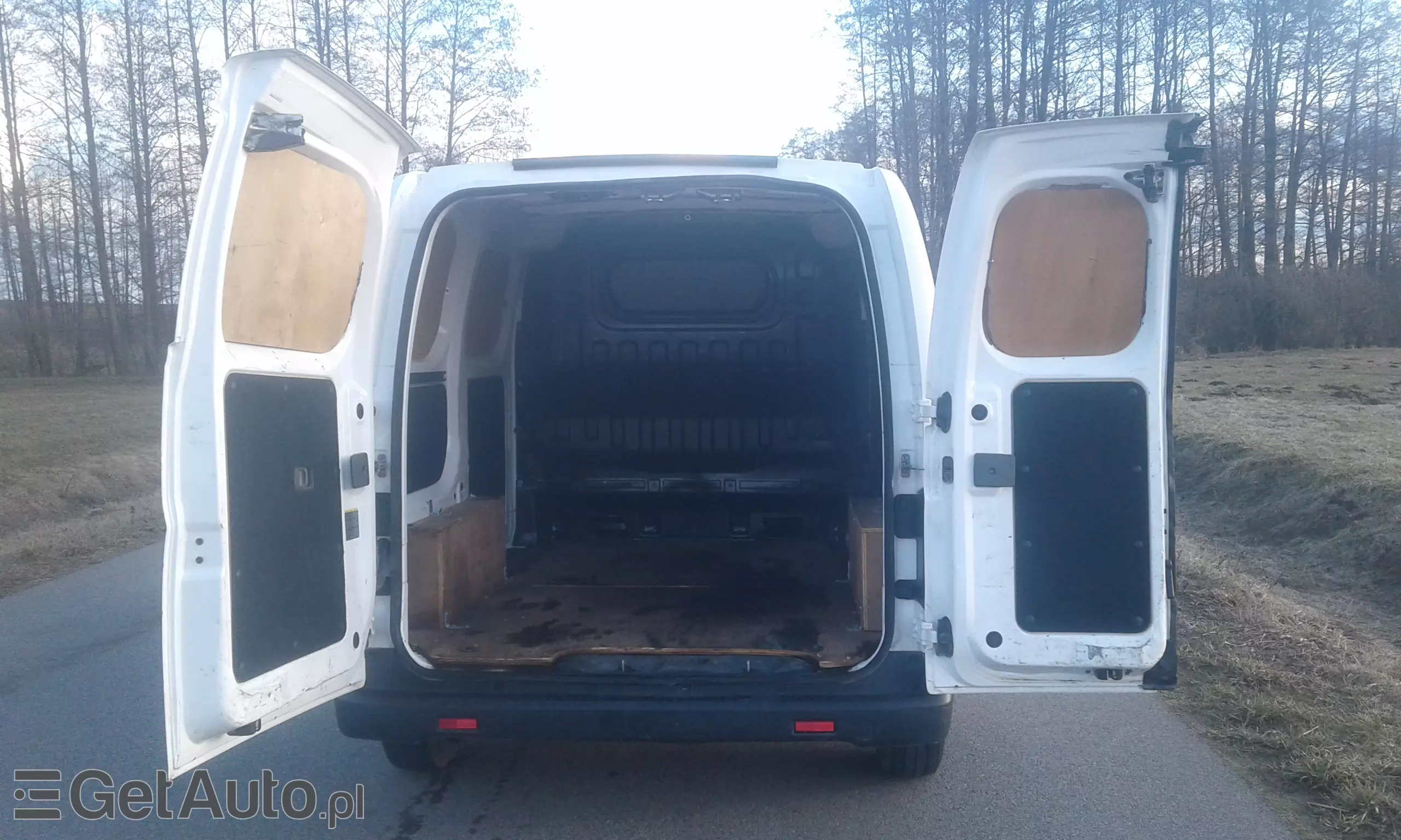 NISSAN NV200 