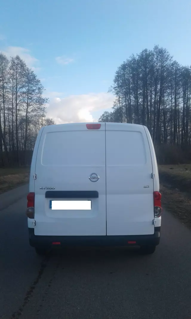 NISSAN NV200 