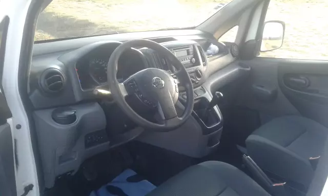 NISSAN NV200 