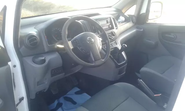 NISSAN NV200 