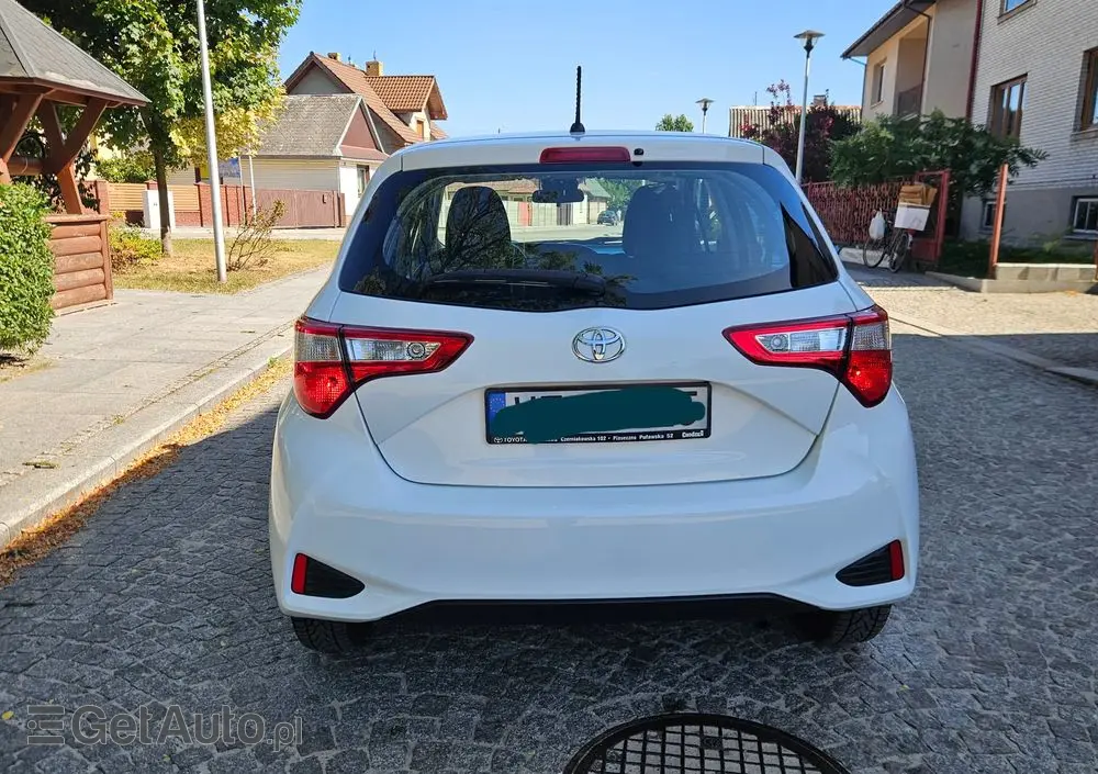 TOYOTA Yaris 1.0 Active