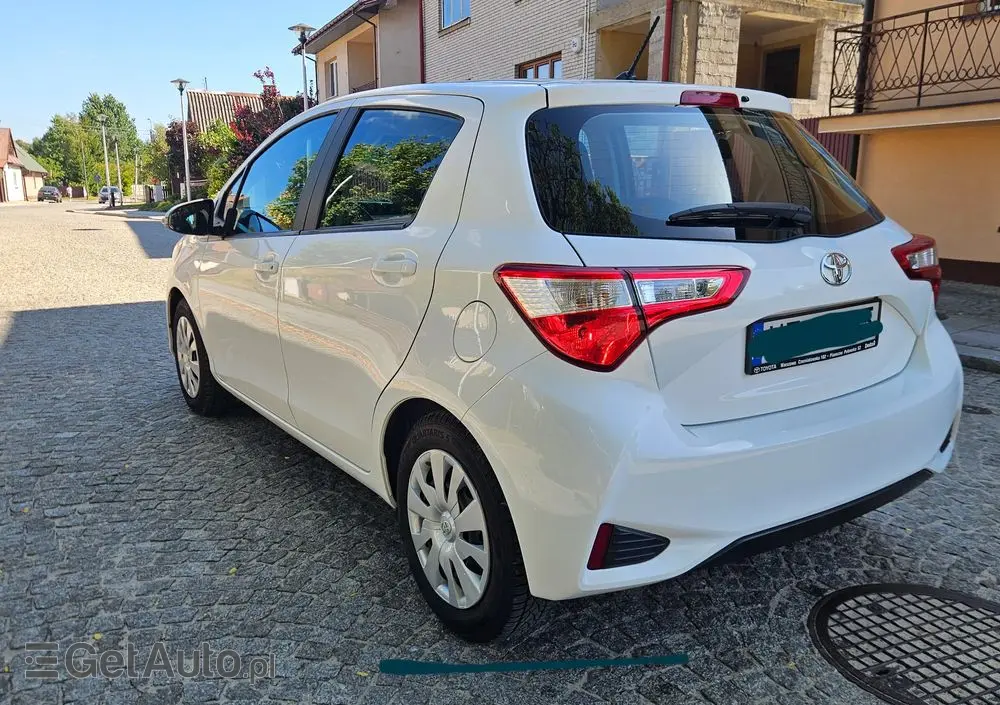 TOYOTA Yaris 1.0 Active