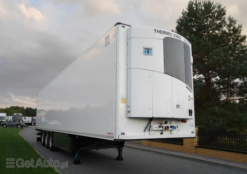 SCHMITZ CARGOBULL Thermo King SLXi 300/ Stan Idealny 