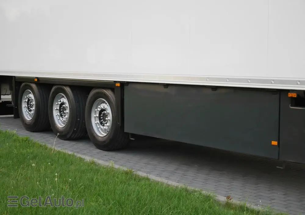 SCHMITZ CARGOBULL Thermo King SLXi 300/ Stan Idealny 