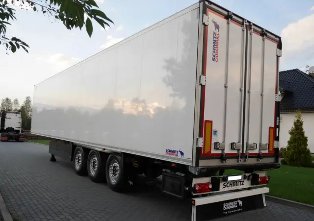 SCHMITZ CARGOBULL Thermo King SLXi 300/ Stan Idealny 