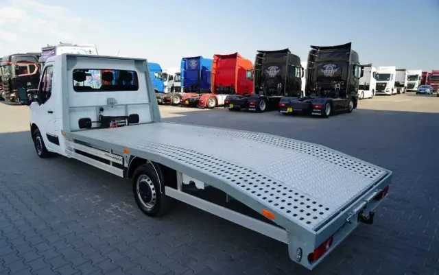 RENAULT MASTER / LAWETA  / WYCIĄGARKA / MANUAL / SPROWADZONY 