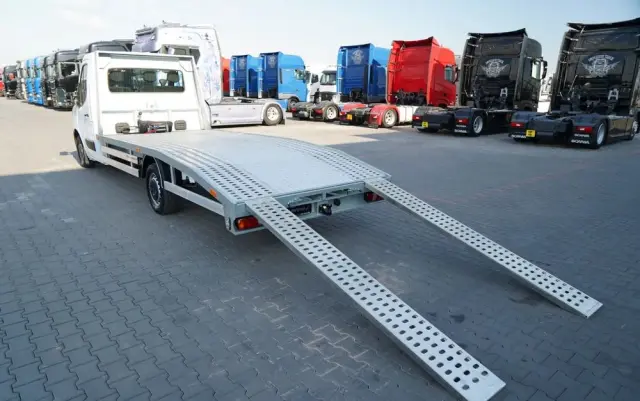 RENAULT MASTER / LAWETA  / WYCIĄGARKA / MANUAL / SPROWADZONY 