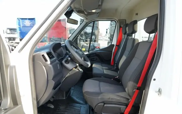 RENAULT MASTER / LAWETA  / WYCIĄGARKA / MANUAL / SPROWADZONY 