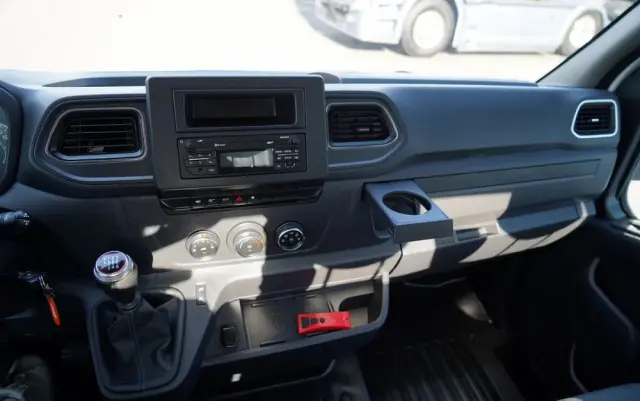 RENAULT MASTER / LAWETA  / WYCIĄGARKA / MANUAL / SPROWADZONY 