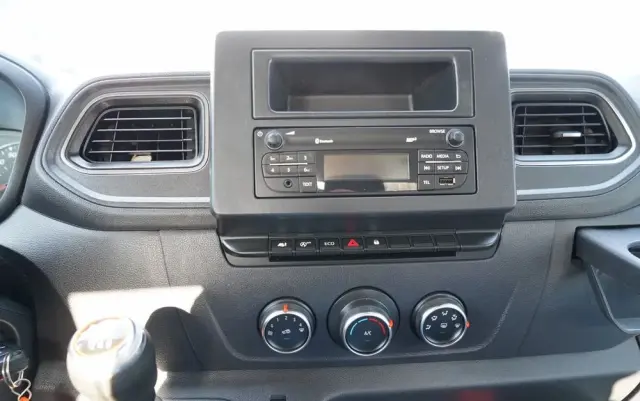 RENAULT MASTER / LAWETA  / WYCIĄGARKA / MANUAL / SPROWADZONY 