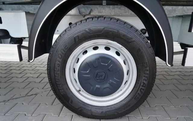 RENAULT MASTER / LAWETA  / WYCIĄGARKA / MANUAL / SPROWADZONY 