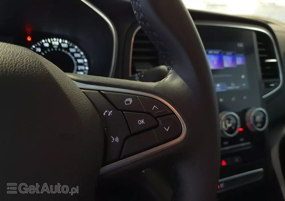 RENAULT Megane 1.3 TCe Zen