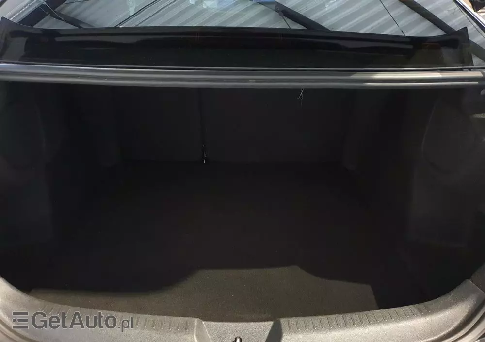 RENAULT Megane 1.3 TCe Zen