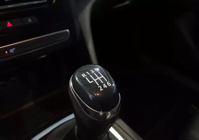 RENAULT Megane 1.3 TCe Zen