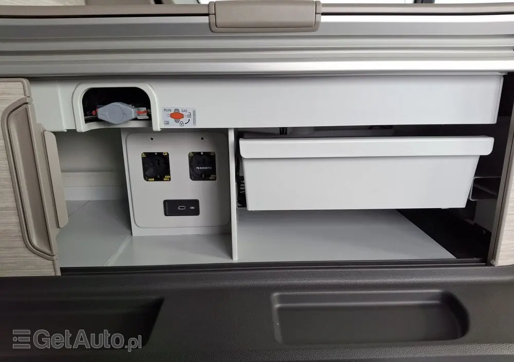 VOLKSWAGEN California 