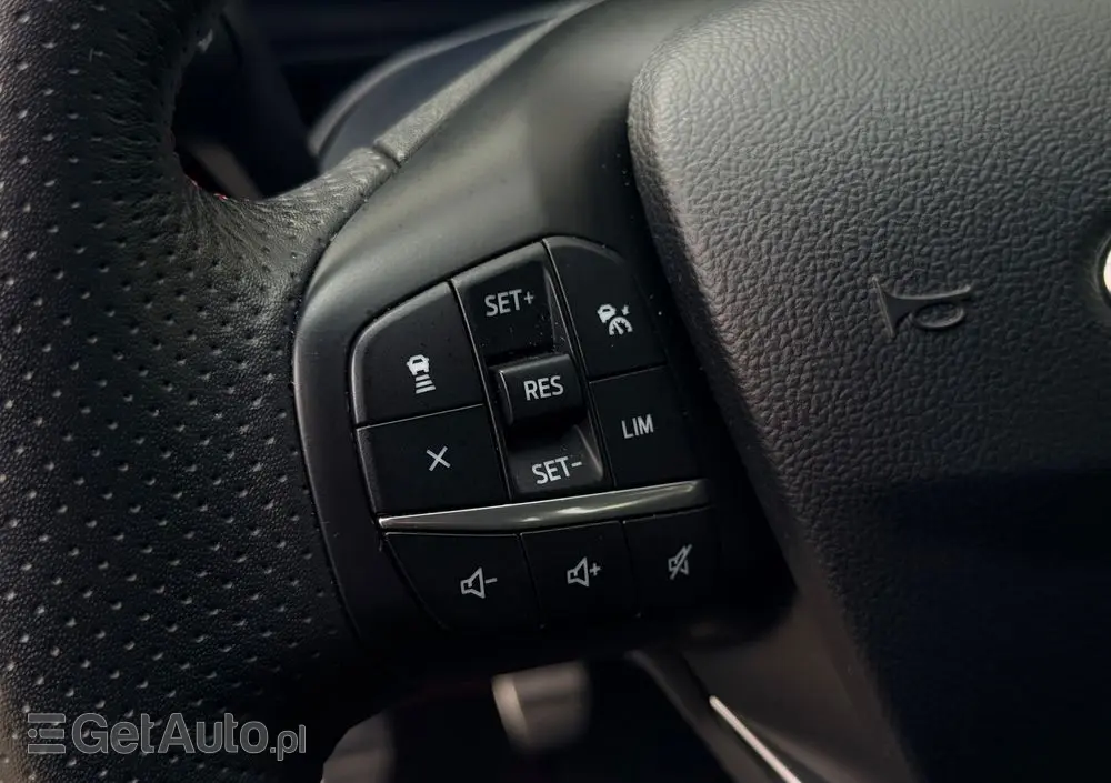 FORD Kuga 2.0 EcoBlue Hybrid ST-LINE