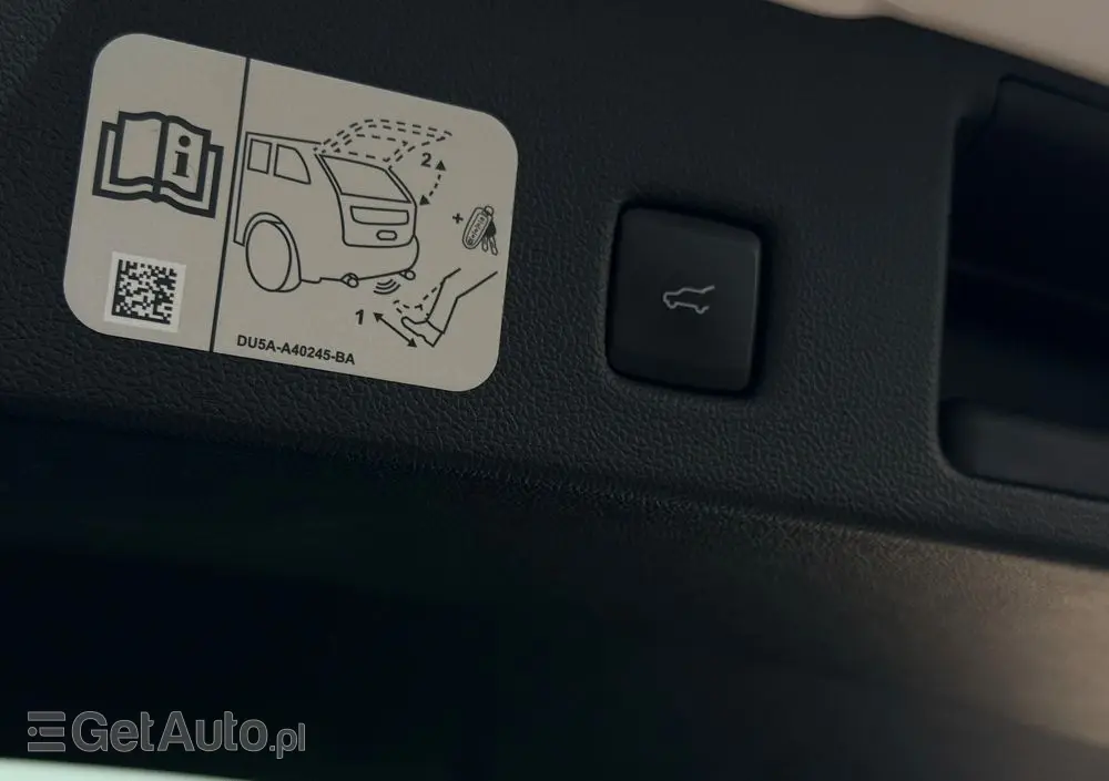 FORD Kuga 2.0 EcoBlue Hybrid ST-LINE