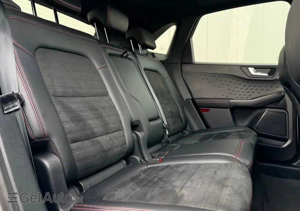 FORD Kuga 2.0 EcoBlue Hybrid ST-LINE