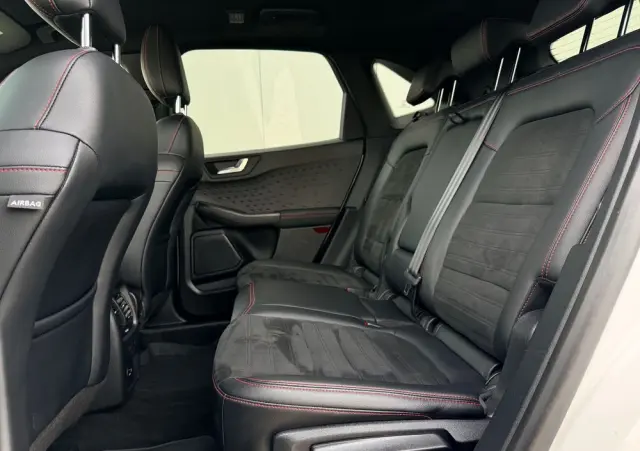 FORD Kuga 2.0 EcoBlue Hybrid ST-LINE