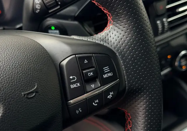 FORD Kuga 2.0 EcoBlue Hybrid ST-LINE