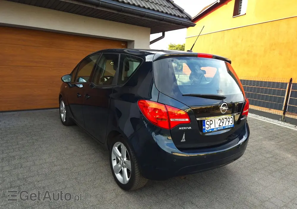 OPEL Meriva 1.4 T Design Edition
