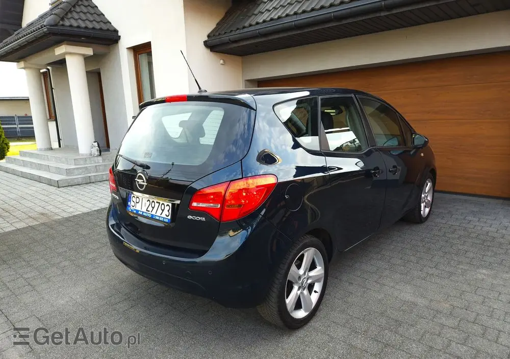 OPEL Meriva 1.4 T Design Edition
