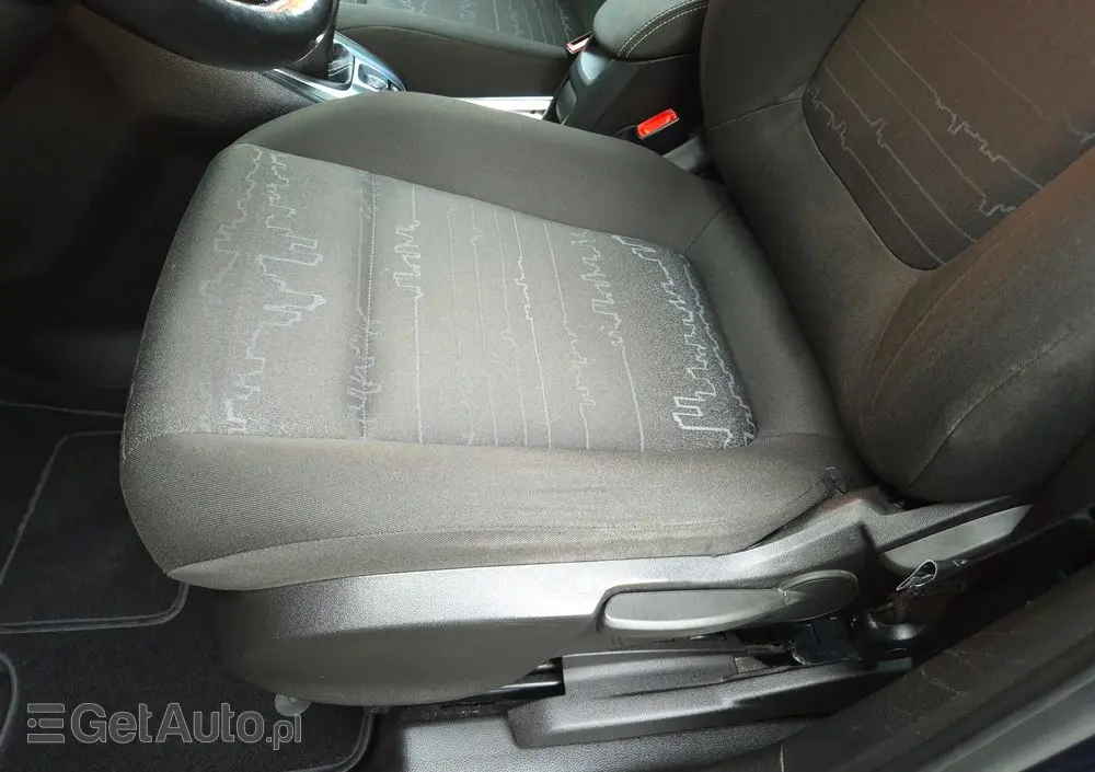 OPEL Meriva 1.4 T Design Edition