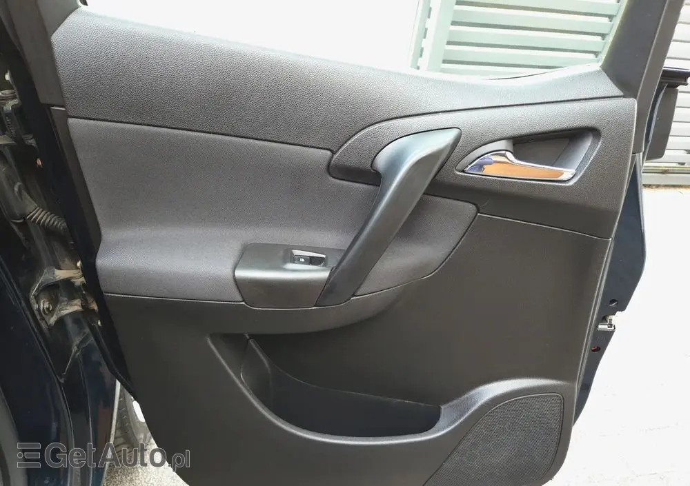 OPEL Meriva 1.4 T Design Edition