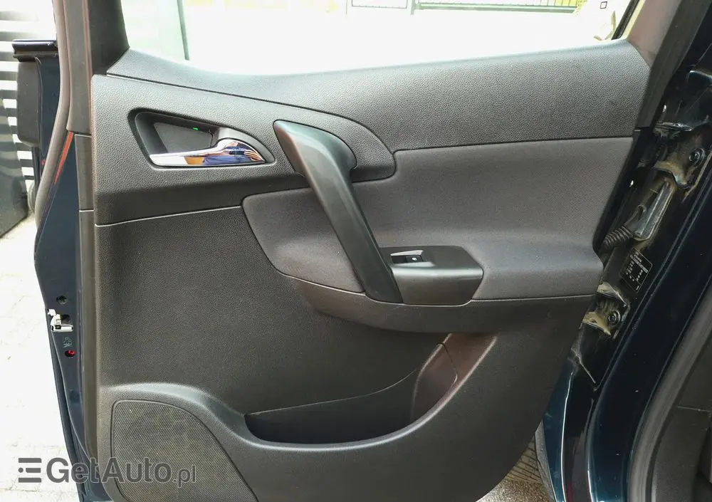 OPEL Meriva 1.4 T Design Edition