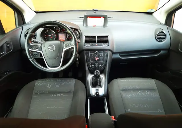 OPEL Meriva 1.4 T Design Edition