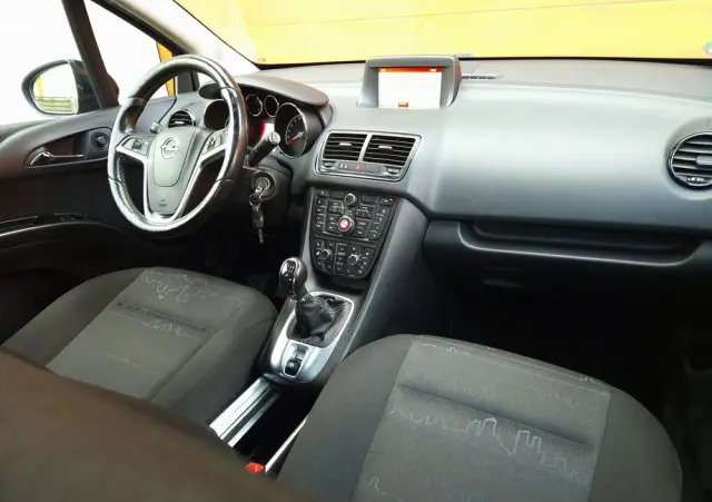 OPEL Meriva 1.4 T Design Edition