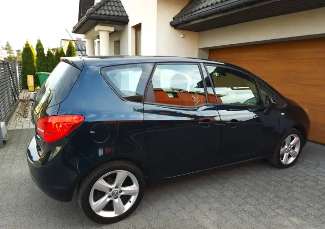 OPEL Meriva 1.4 T Design Edition