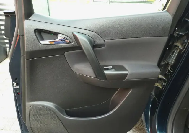 OPEL Meriva 1.4 T Design Edition