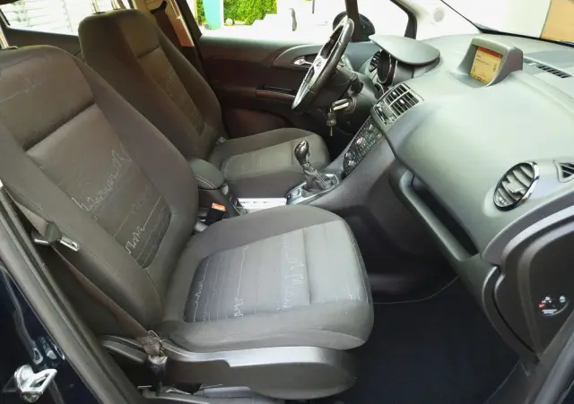 OPEL Meriva 1.4 T Design Edition