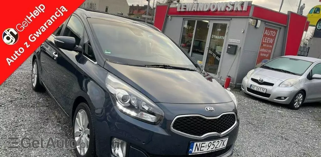 KIA Carens 