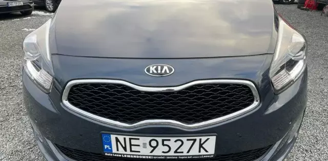 KIA Carens 