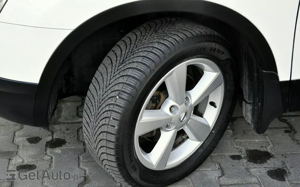 NISSAN Qashqai 1.6 Tekna