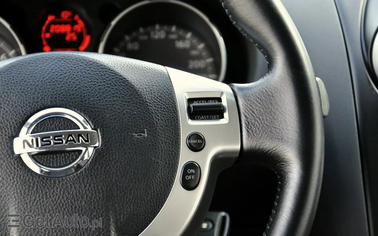 NISSAN Qashqai 1.6 Tekna