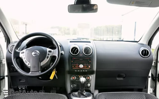 NISSAN Qashqai 1.6 Tekna