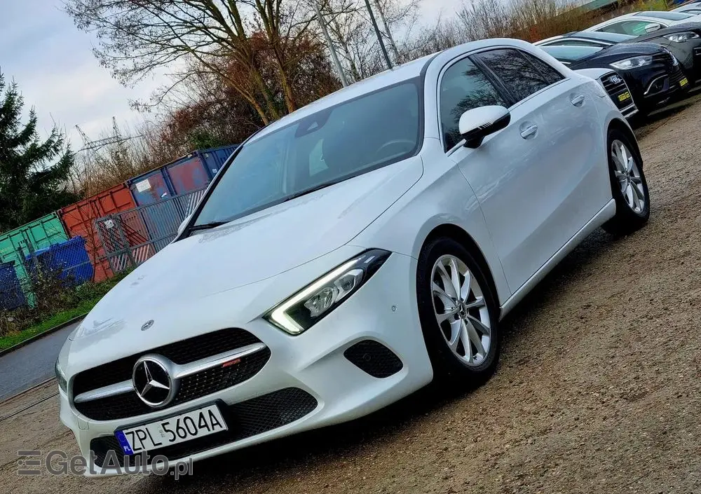 MERCEDES-BENZ Klasa A 180 d 7G-DCT