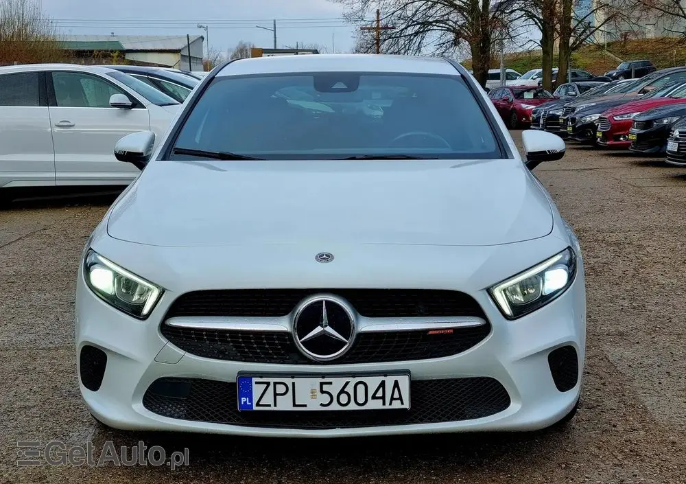 MERCEDES-BENZ Klasa A 180 d 7G-DCT