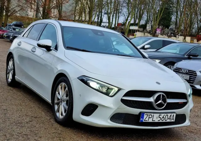 MERCEDES-BENZ Klasa A 180 d 7G-DCT